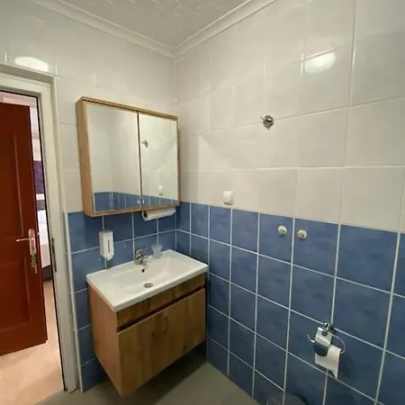 Fa&ber Homes Apartament